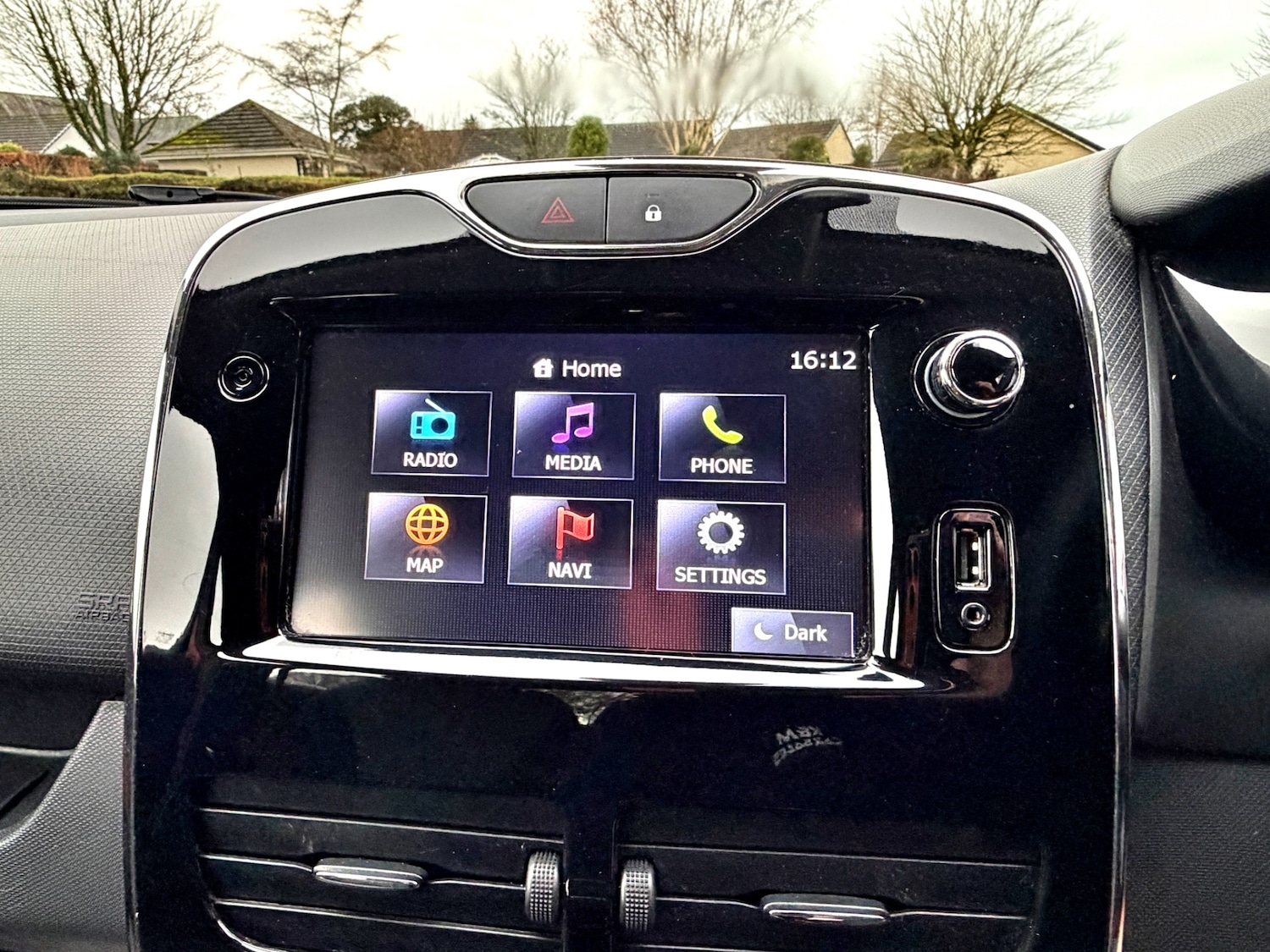 Used Renault Clio 2013 for sale - 77210815: Photo 20