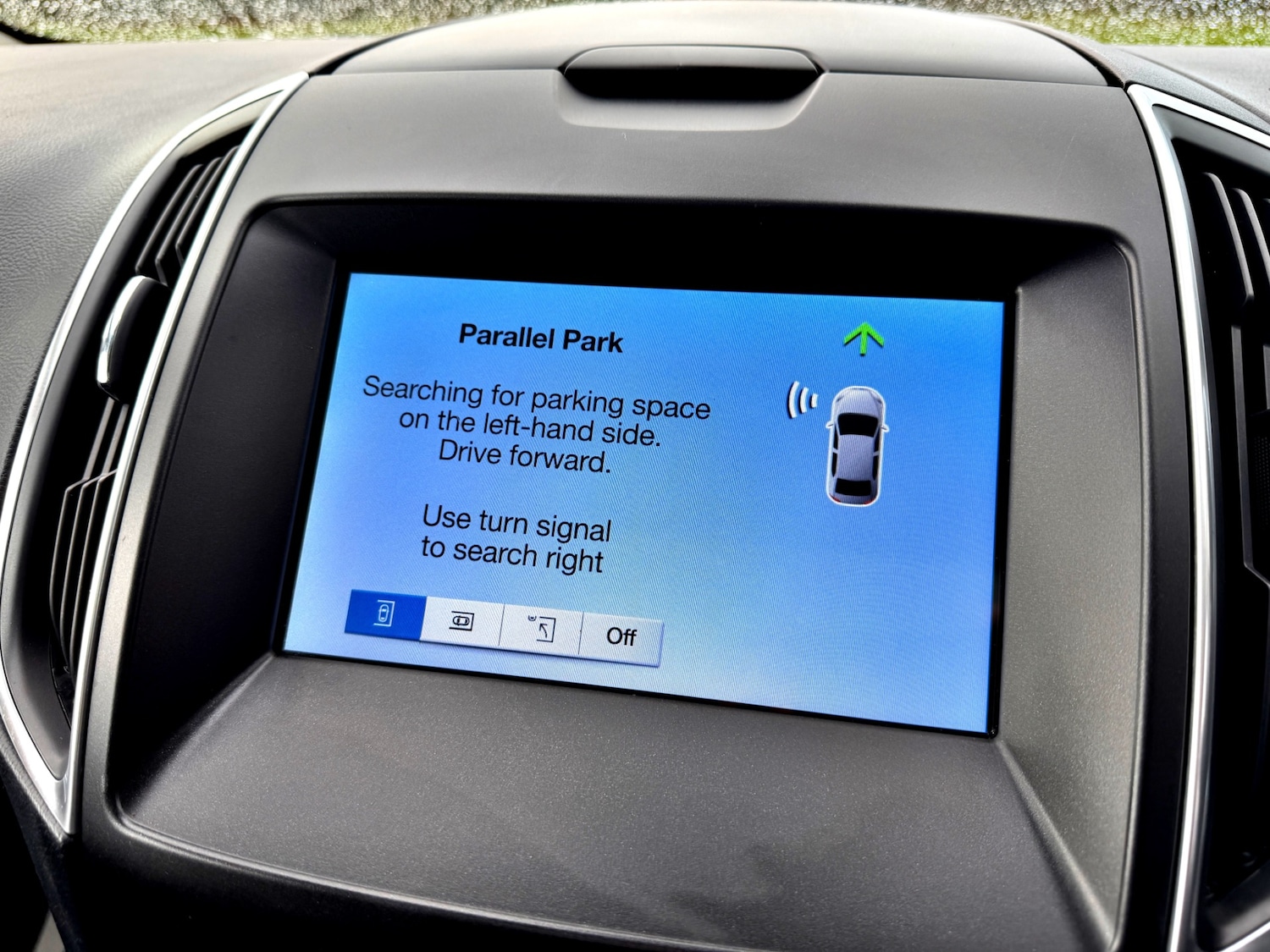 Used Ford Galaxy 2016 for sale - 76979426: Photo 32