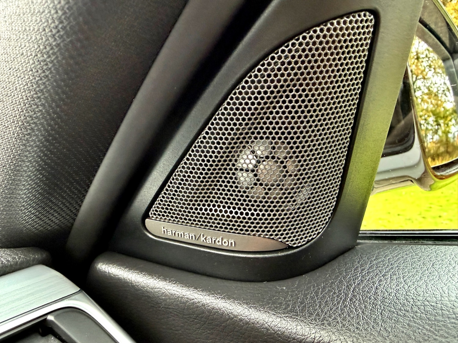 Used BMW 3 Series 2018 for sale - 76919123: Photo 17