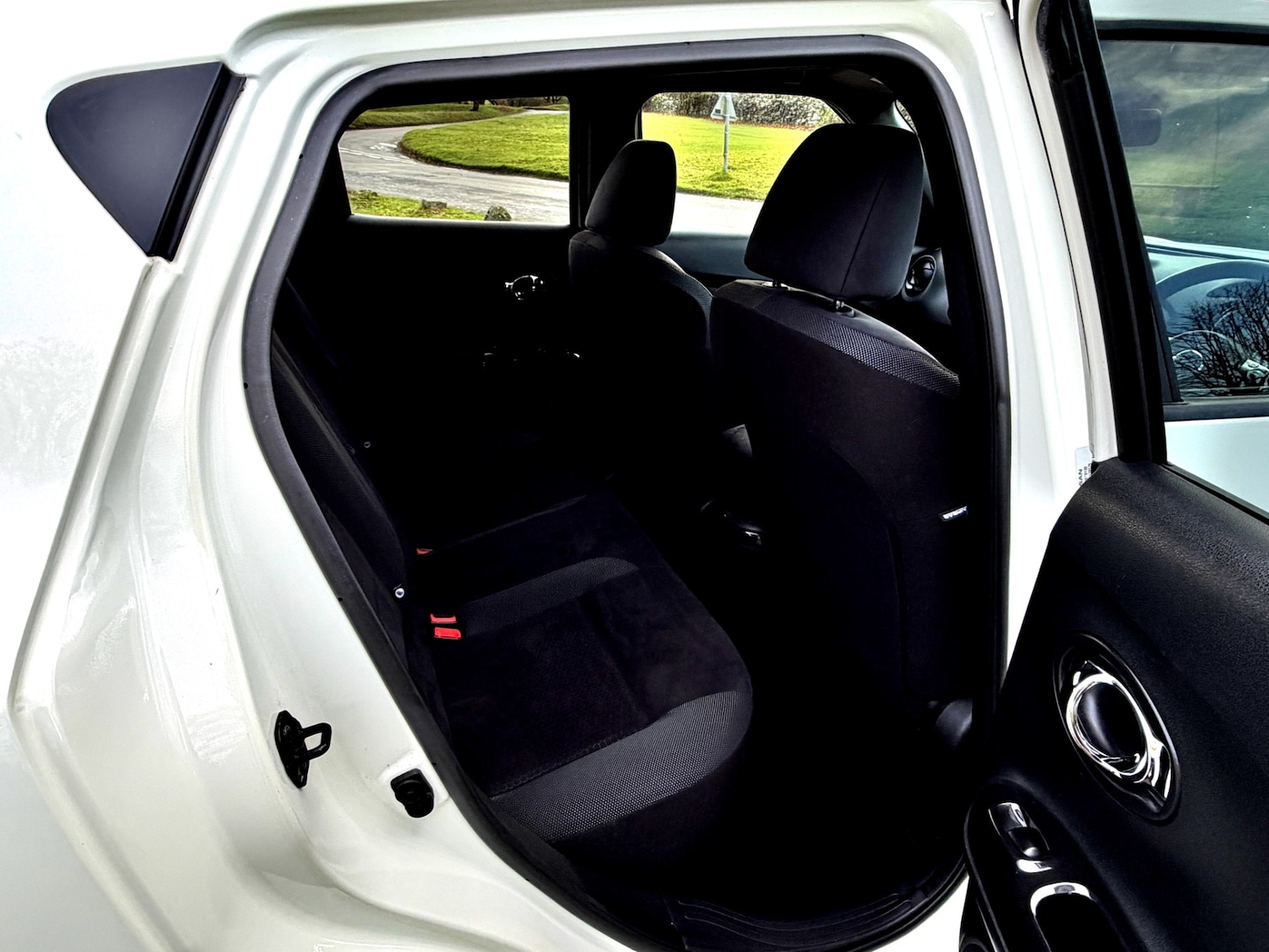 Used Nissan Juke 2016 for sale - 76960315: Photo 13