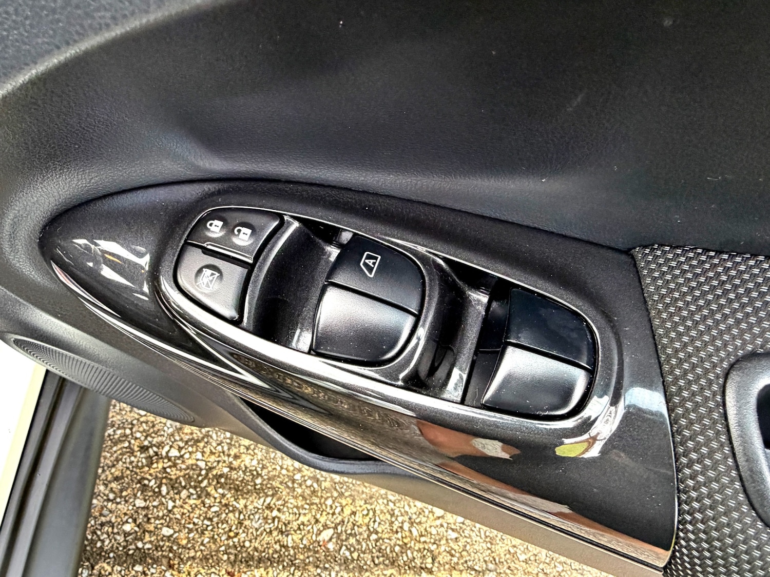 Used Nissan Juke 2016 for sale - 76960315: Photo 19