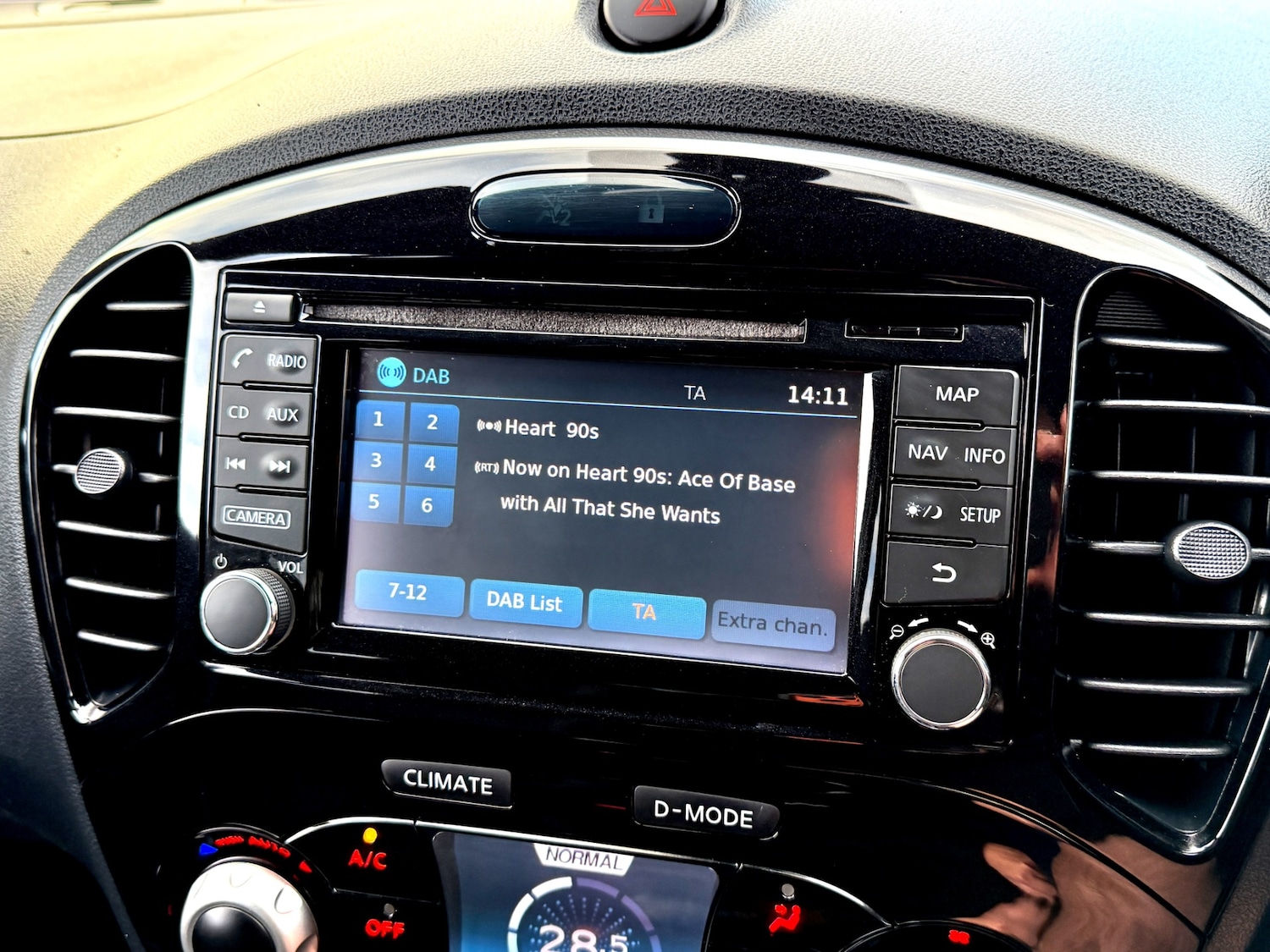 Used Nissan Juke 2016 for sale - 76960315: Photo 24