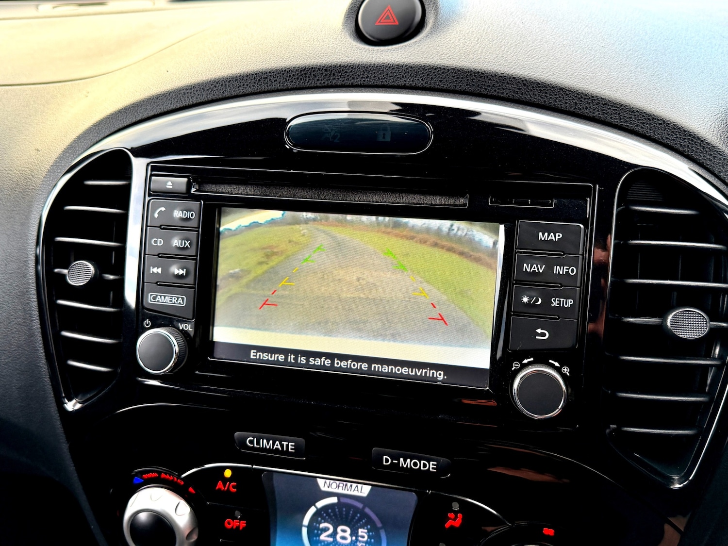 Used Nissan Juke 2016 for sale - 76960315: Photo 25