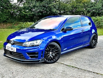 Used Volkswagen Golf 2017 for sale - 76832473: Photo