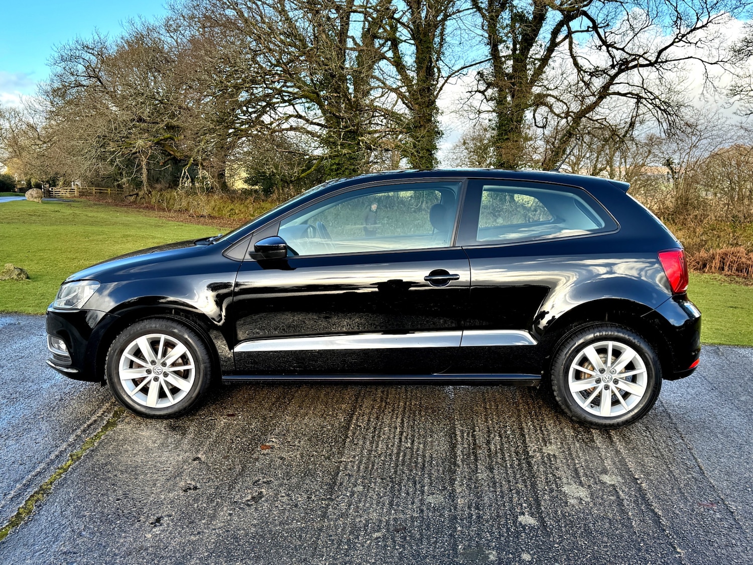 Used Volkswagen Polo 2015 for sale - 77148951: Photo 4