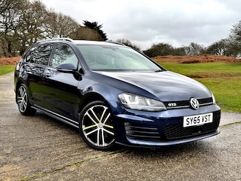 Used Volkswagen Golf 2015 for sale - 77528283: Photo