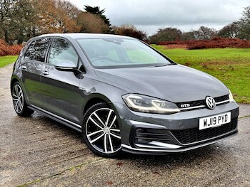 Used Volkswagen Golf 2019 for sale - 76832255: Photo