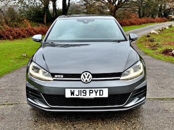 Used Volkswagen Golf 2019 for sale - 76832255: Photo