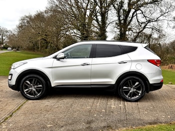 Used Hyundai Santa Fe 2013 for sale - 77758576: Photo