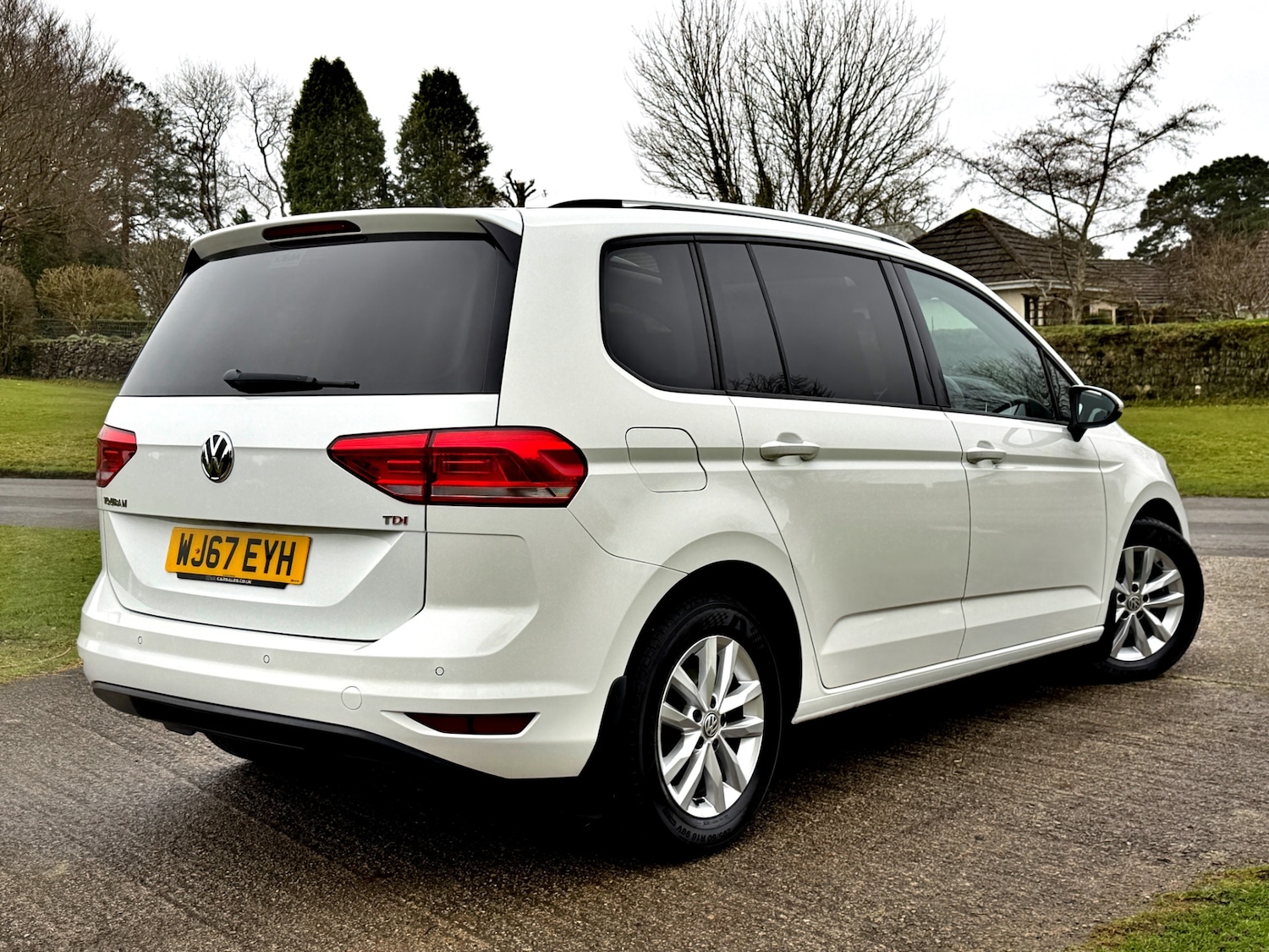 Used Volkswagen Touran 2017 for sale - 77640635: Photo 11