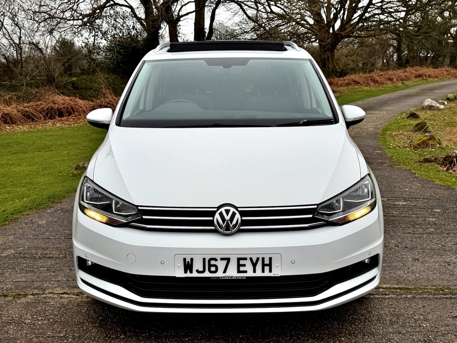 Used Volkswagen Touran 2017 for sale - 77640635: Photo 4