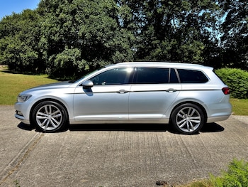 Used Volkswagen Passat 2017 for sale - 79195930: Photo