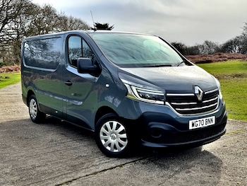 Renault Trafic feature image