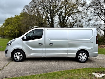 Used Vauxhall Vivaro 2017 for sale - 78270390: Photo