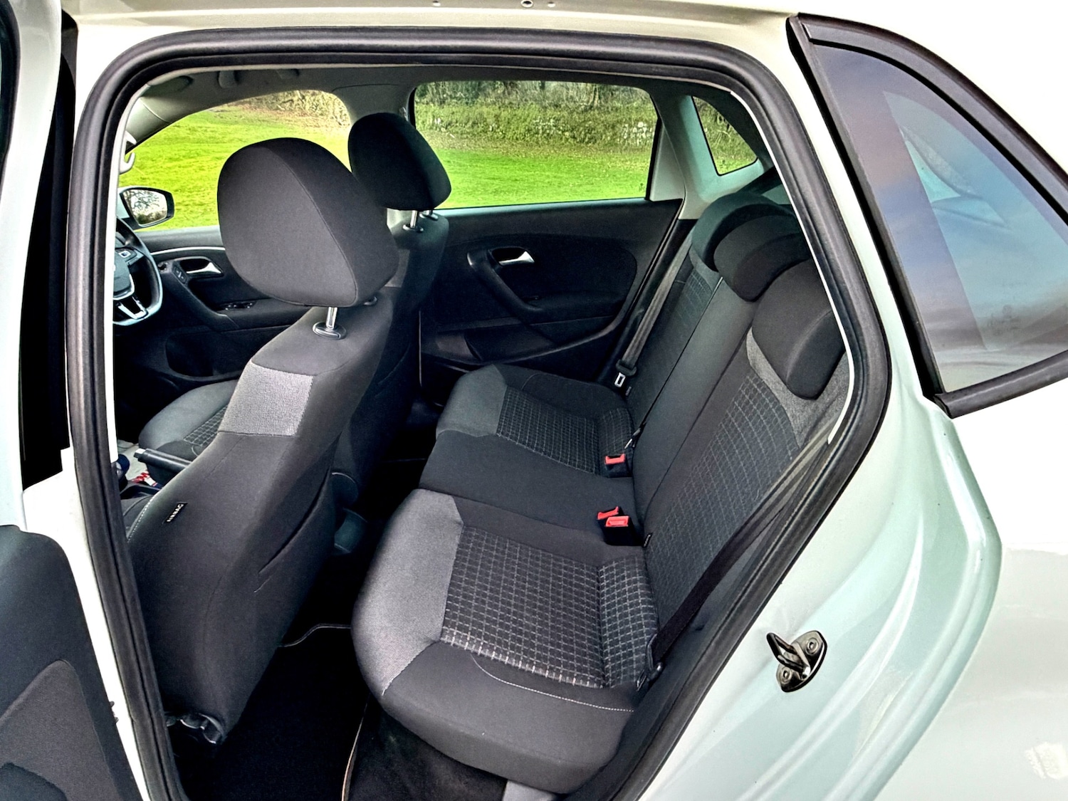 Used Volkswagen Polo 2017 for sale - 76980784: Photo 15