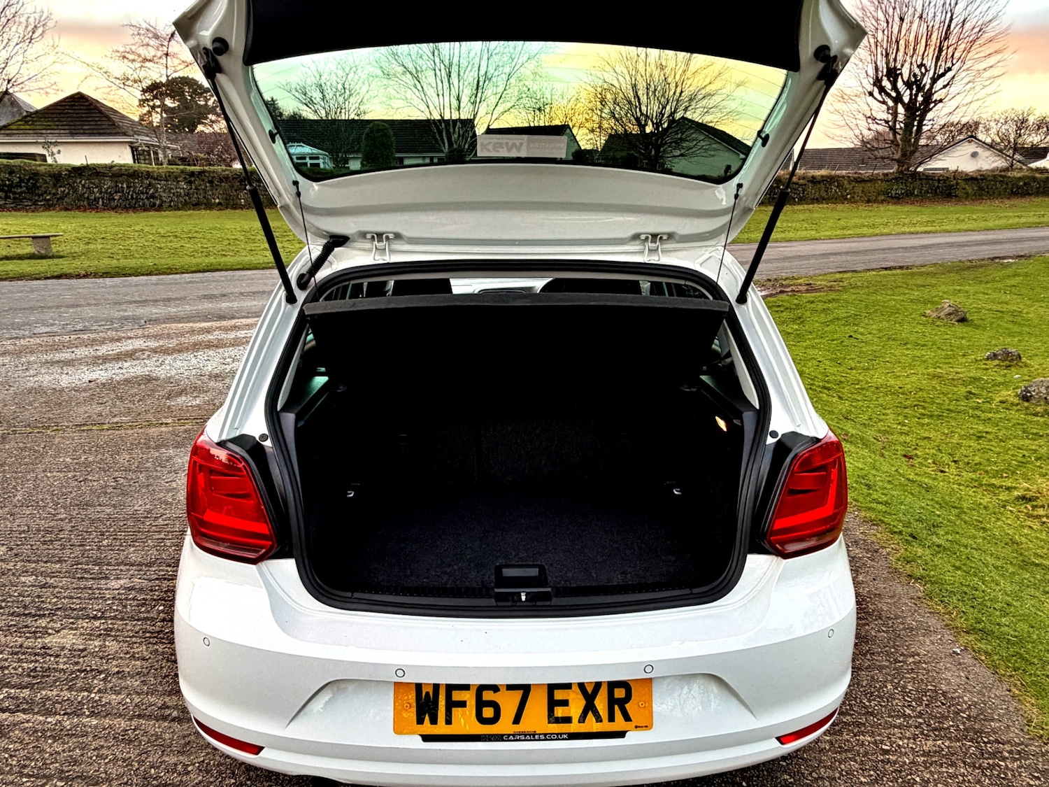 Used Volkswagen Polo 2017 for sale - 76980784: Photo 7