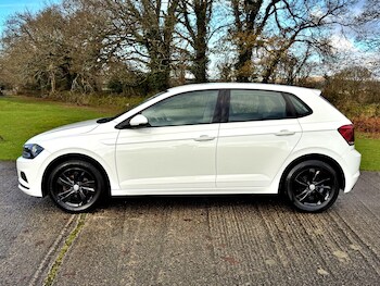 Used Volkswagen Polo 2018 for sale - 76832233: Photo