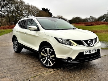 Used Nissan Qashqai 2015 for sale - 77592543: Photo