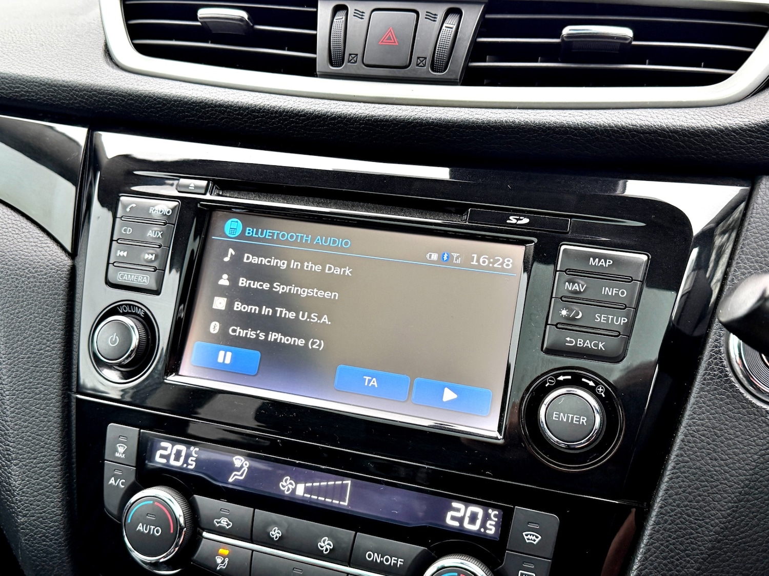 Used Nissan Qashqai 2015 for sale - 77592543: Photo 29