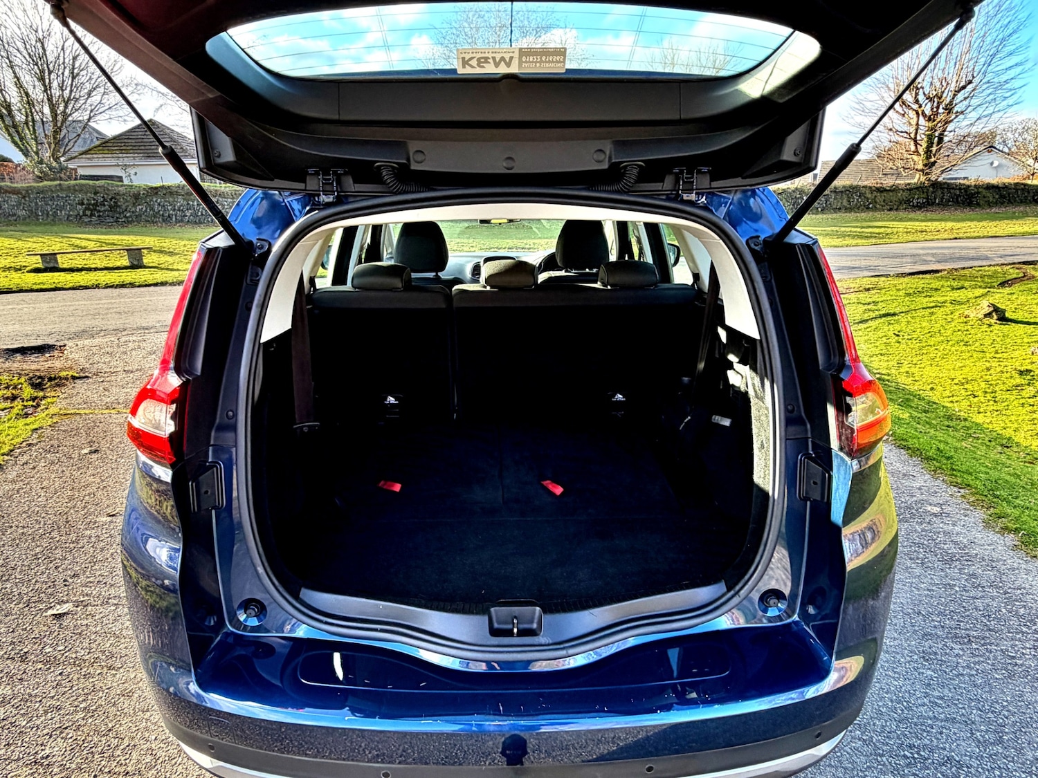 Used Renault Grand Scenic 2018 for sale - 77062321: Photo 8