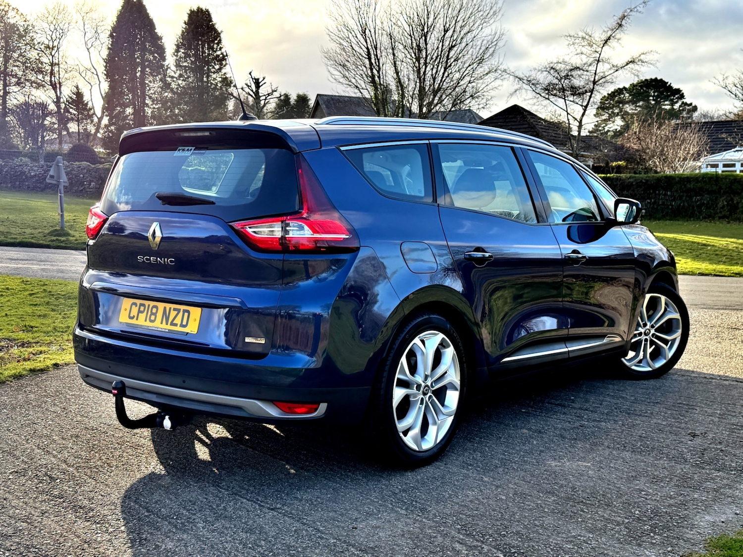 Used Renault Grand Scenic 2018 for sale - 77062321: Photo 9