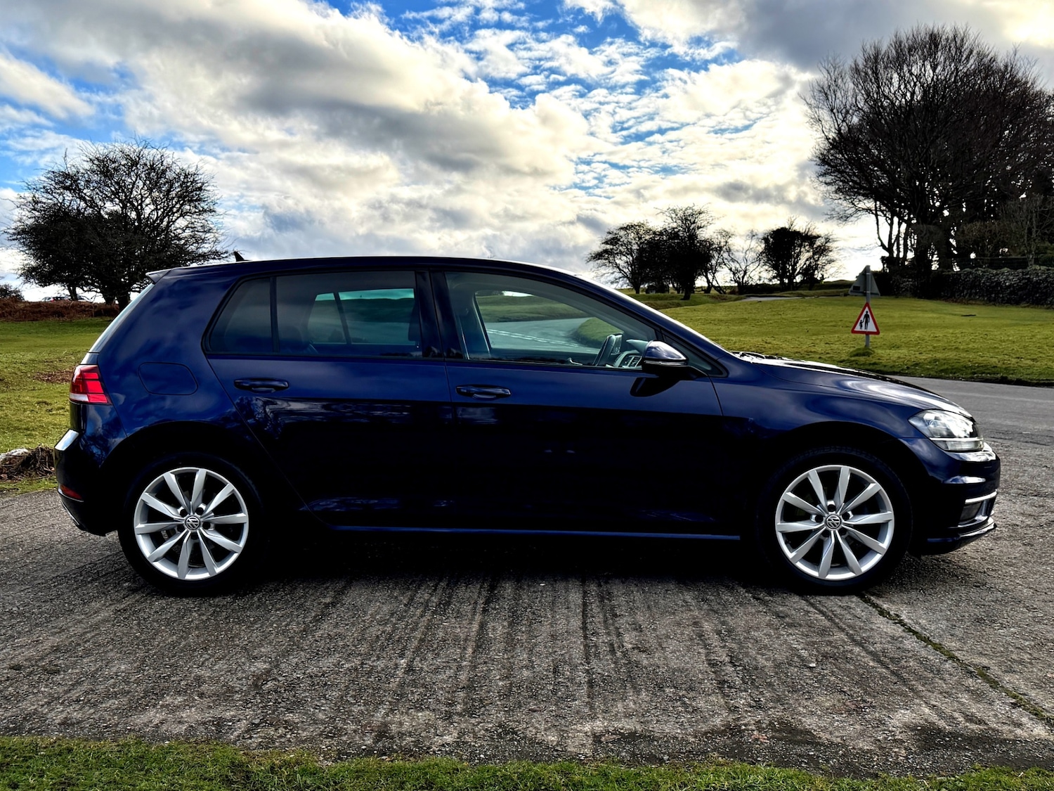 Used Volkswagen Golf 2019 for sale - 77248251: Photo 9