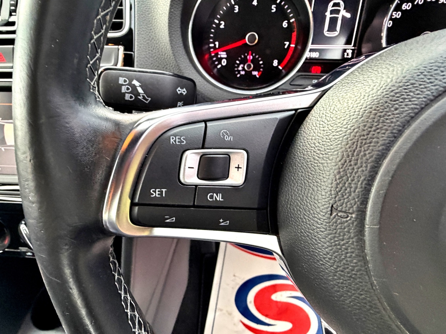 Used Volkswagen Polo 2015 for sale - 78027866: Photo 17