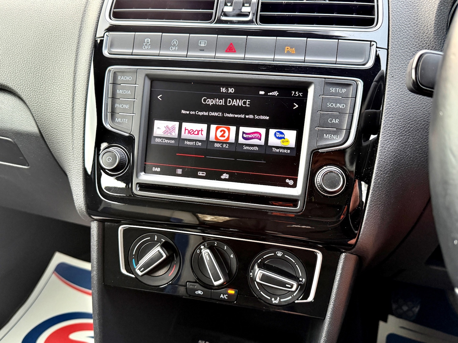 Used Volkswagen Polo 2015 for sale - 78027866: Photo 20