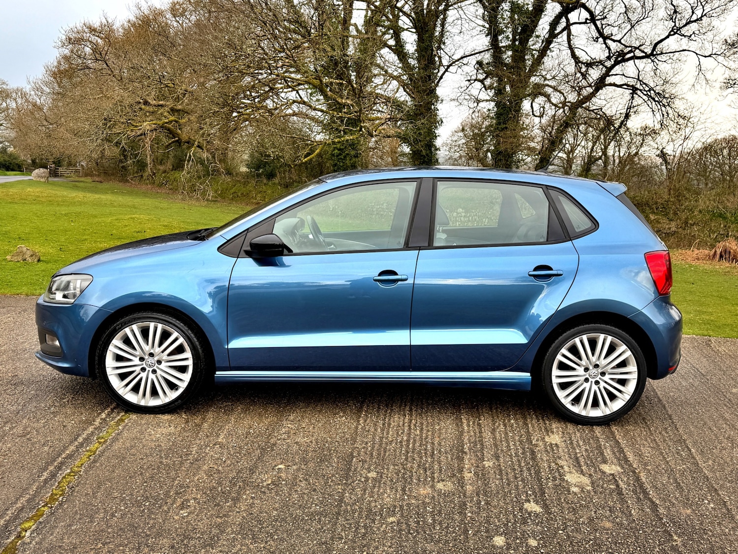 Used Volkswagen Polo 2015 for sale - 78027866: Photo 4