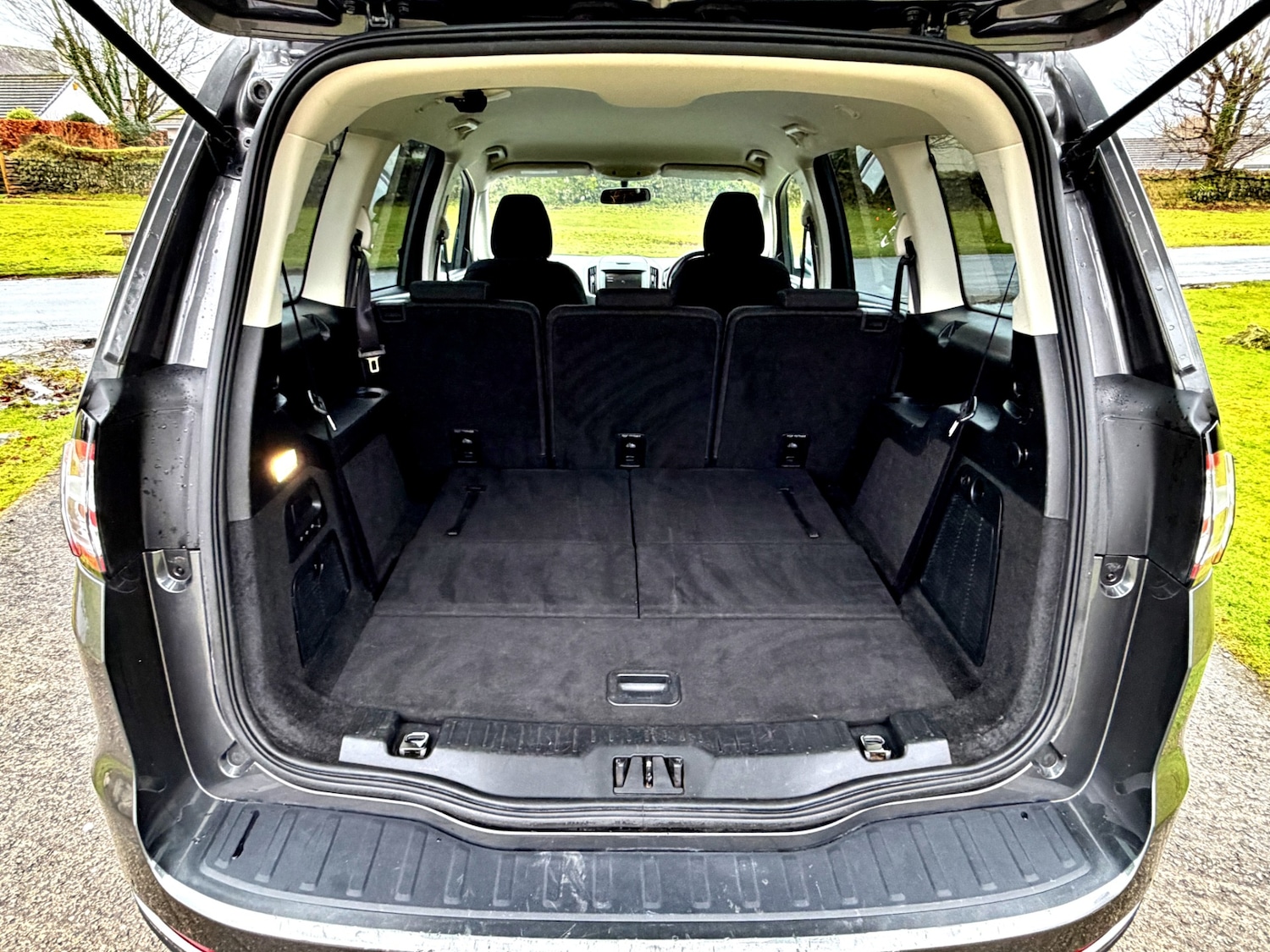 Used Ford Galaxy 2018 for sale - 76971690: Photo 8