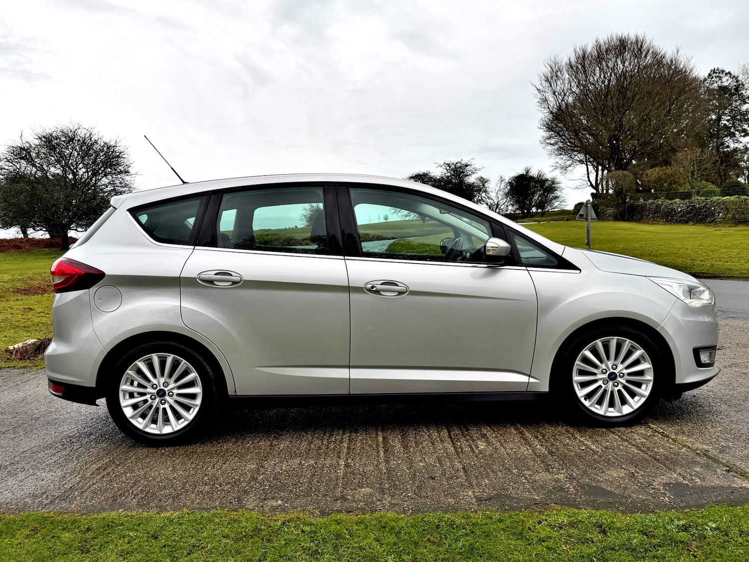 Used Ford C-Max 2016 for sale - 77208002: Photo 9