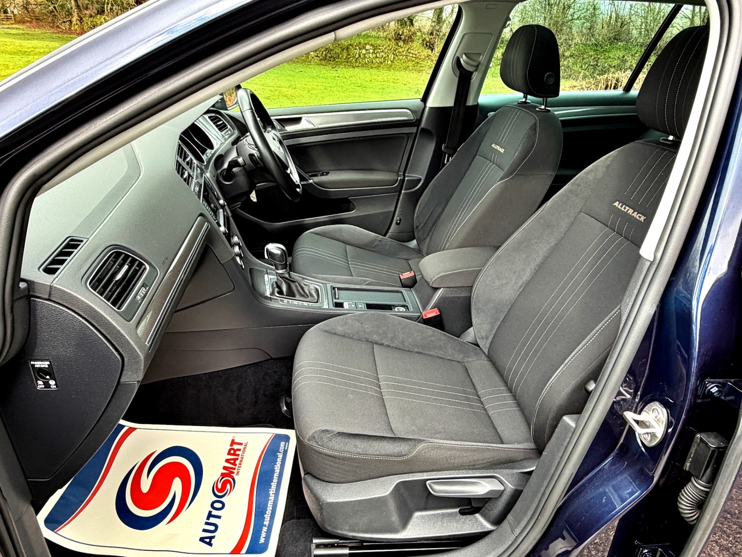 Used Volkswagen Golf 2016 for sale - 77689621: Photo 16