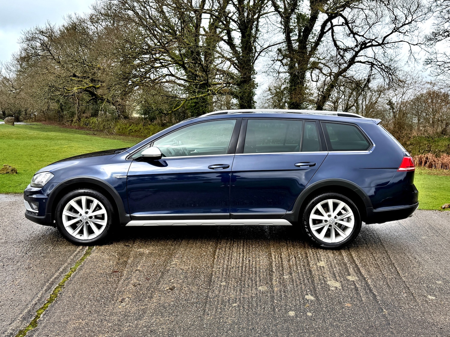 Used Volkswagen Golf 2016 for sale - 77689621: Photo 4