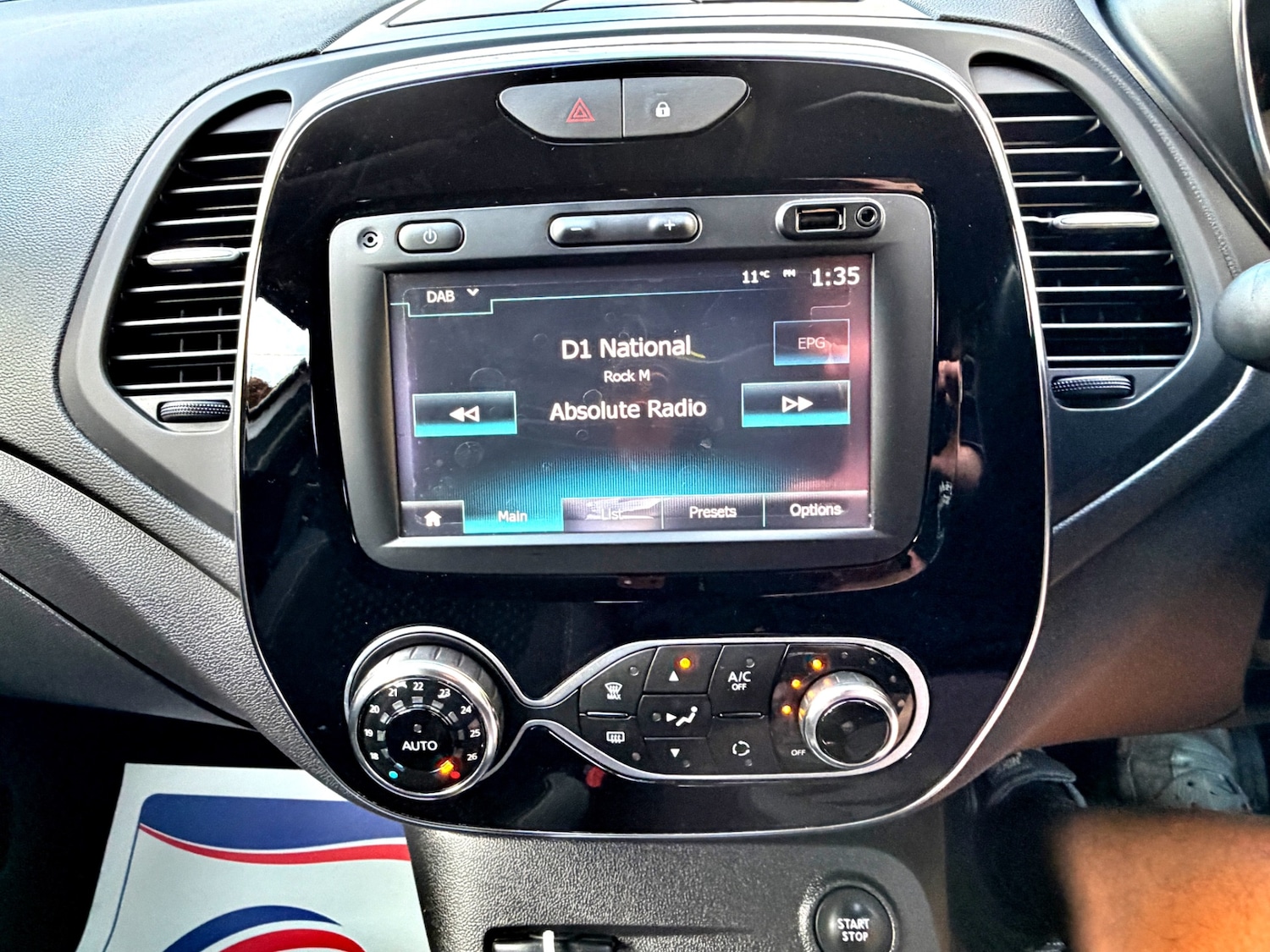 Used Renault Captur 2017 for sale - 76946003: Photo 19