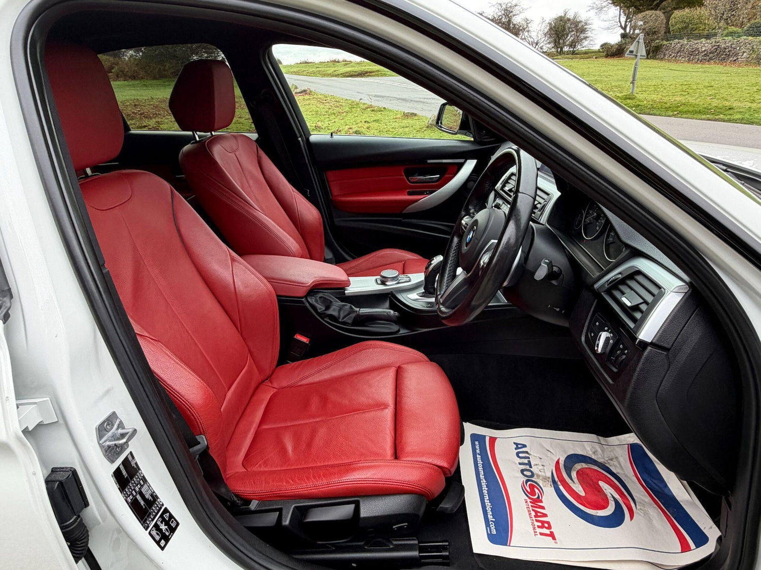 Used BMW 3 Series 2018 for sale - 76832666: Photo 12