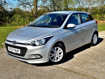 Used Hyundai i20 2017 for sale - 78370736: Photo