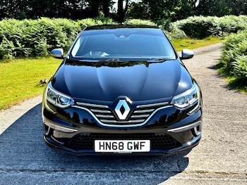 Used Renault Megane 2018 for sale - 79205637: Photo