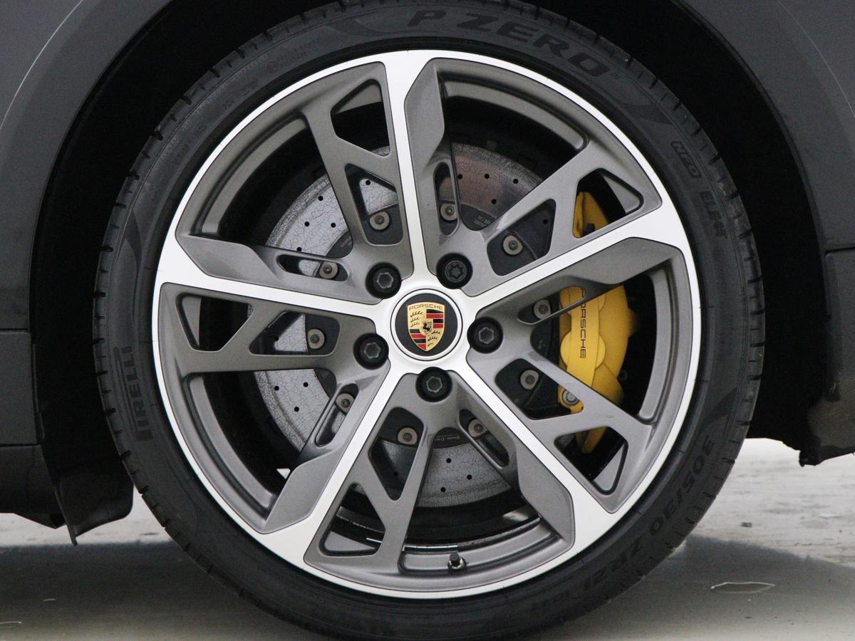 Used Porsche Taycan 2022 for sale - 77532870: Photo 4