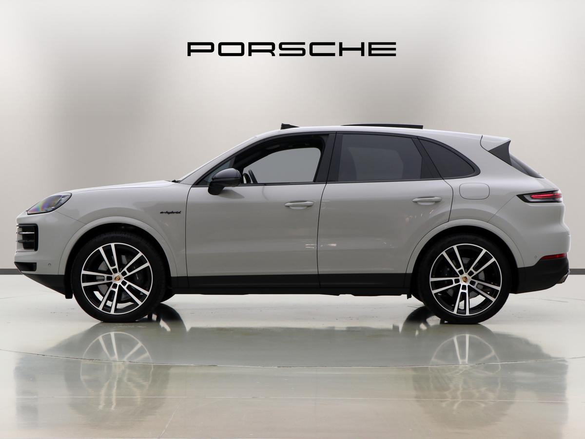 Used Porsche Cayenne 2025 for sale - 76679962: Photo 6