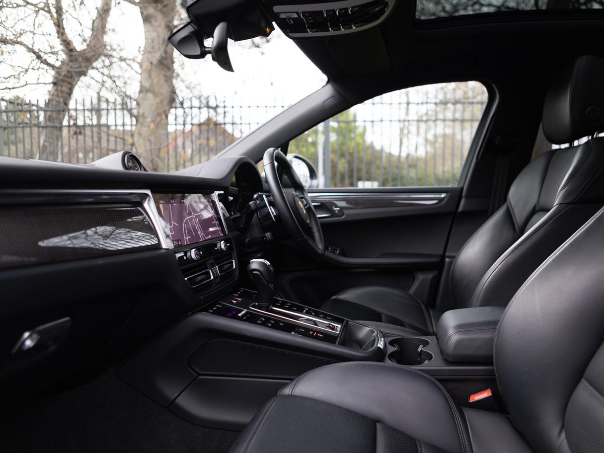 Used Porsche Macan 2023 for sale - 78090750: Photo 3