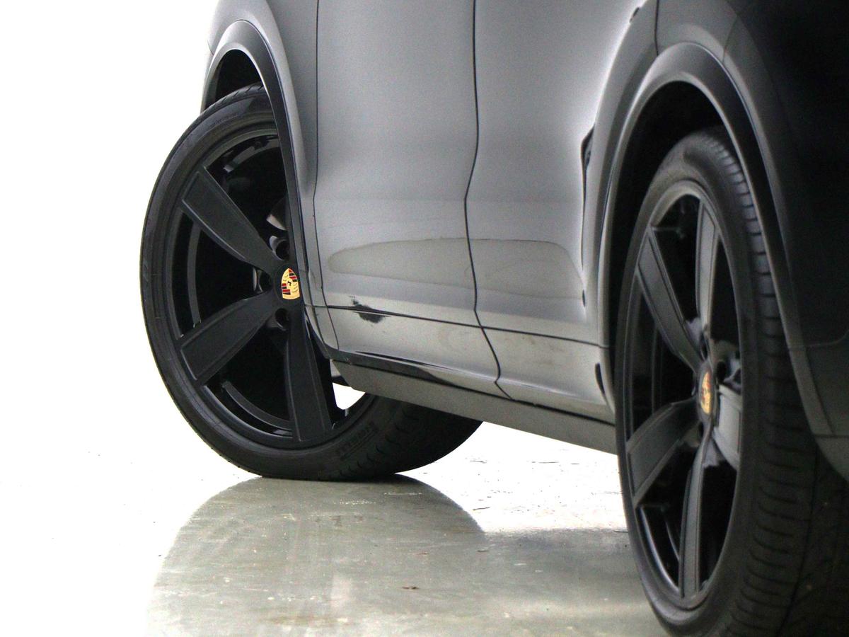 Used Porsche Cayenne 2023 for sale - 76676257: Photo 10
