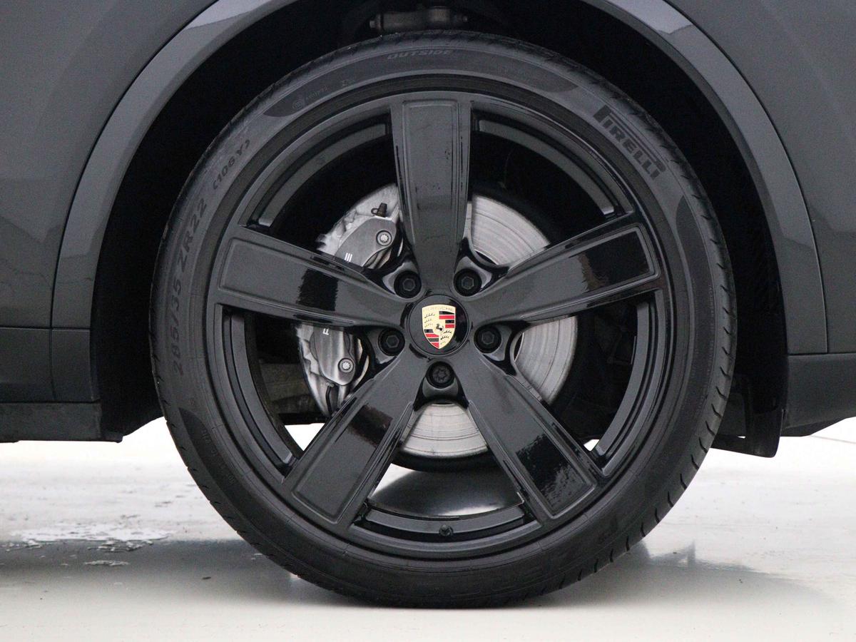 Used Porsche Cayenne 2023 for sale - 76676257: Photo 4