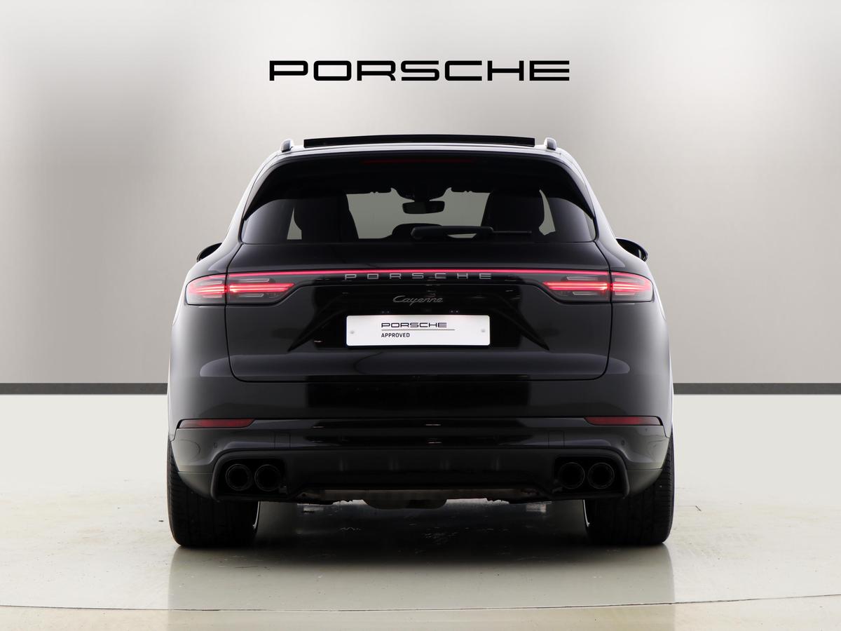 Used Porsche Cayenne 2023 for sale - 76676257: Photo 8