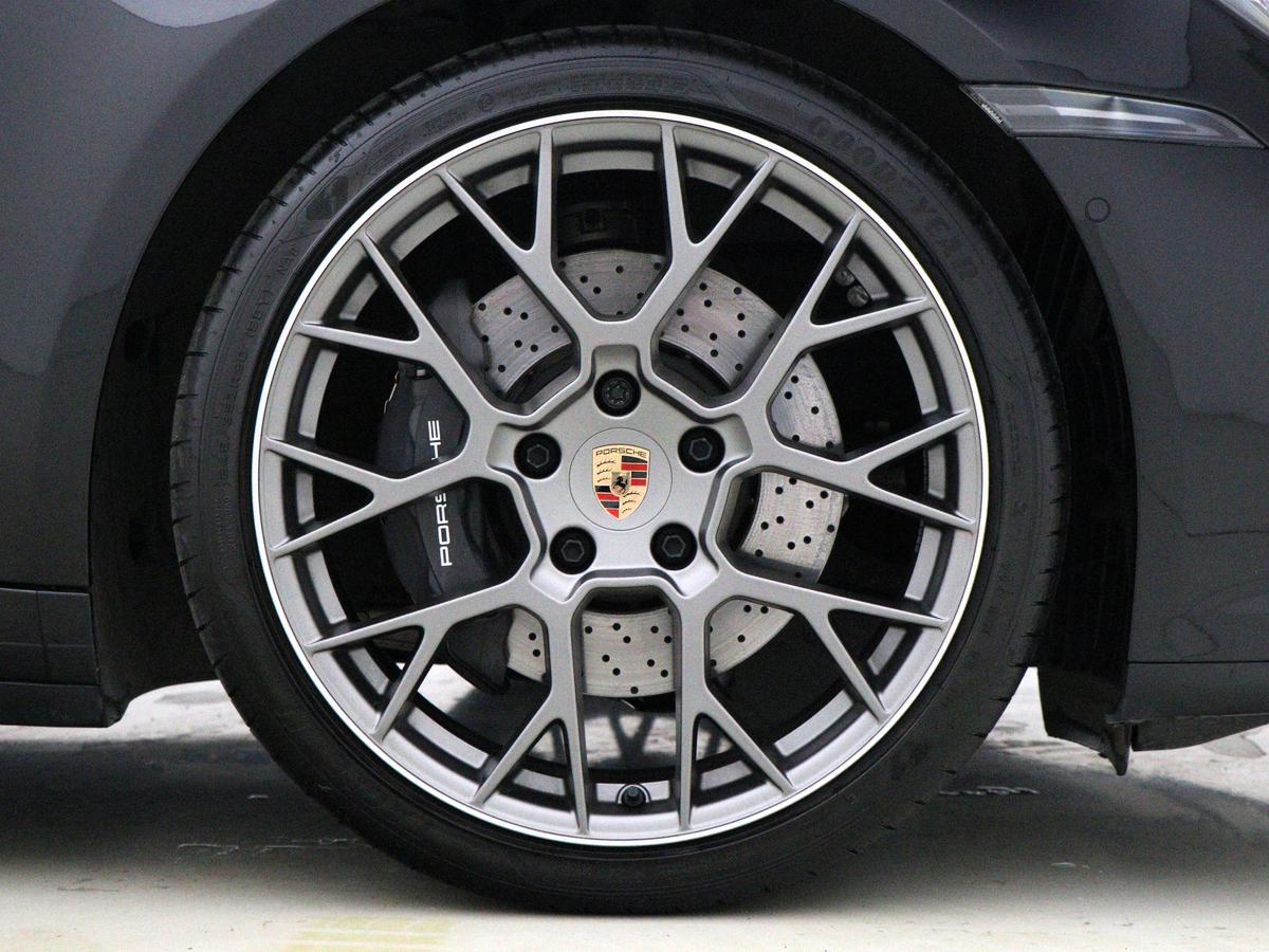 Used Porsche 911 2024 for sale - 77916047: Photo 4