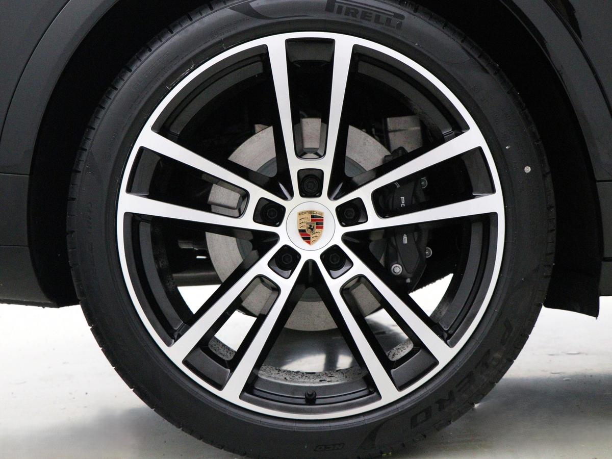 Used Porsche Cayenne 2025 for sale - 76678863: Photo 4