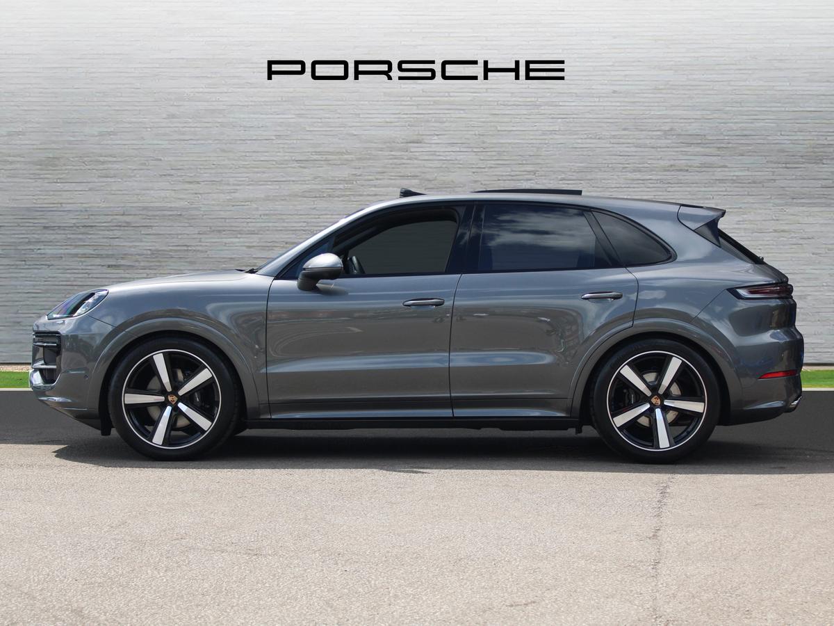 Used Porsche Cayenne 2025 for sale - 76678857: Photo 5