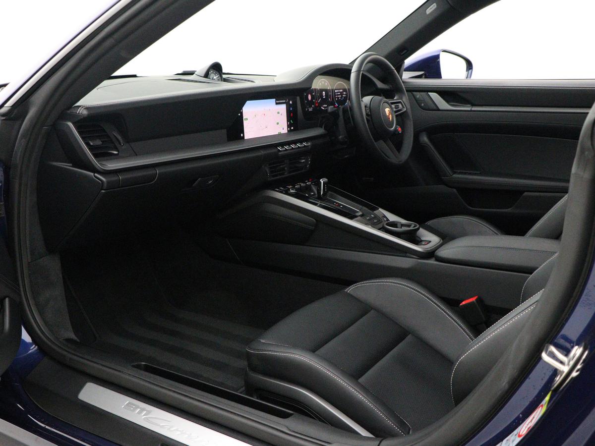 Used Porsche 911 2024 for sale - 77533292: Photo 3