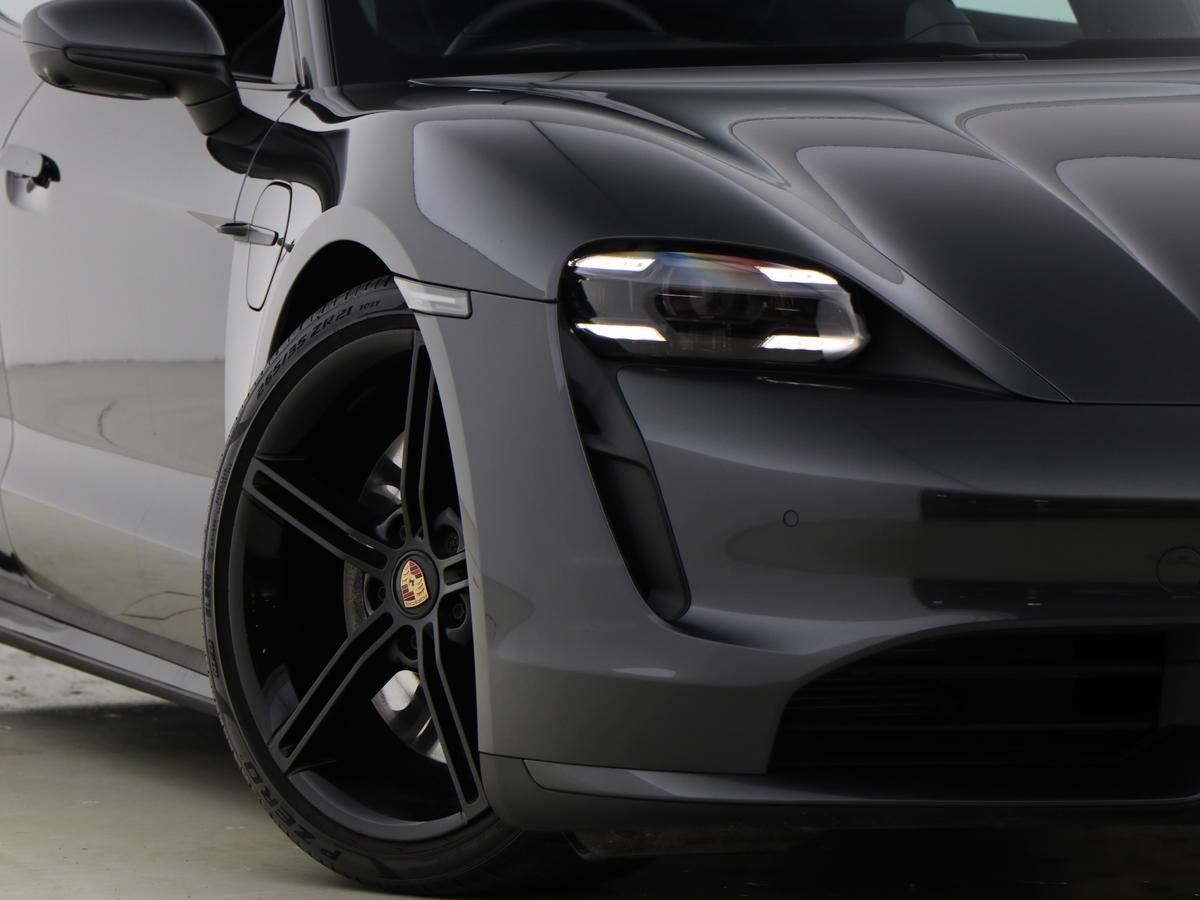 Used Porsche Taycan 2023 for sale - 77878136: Photo 10