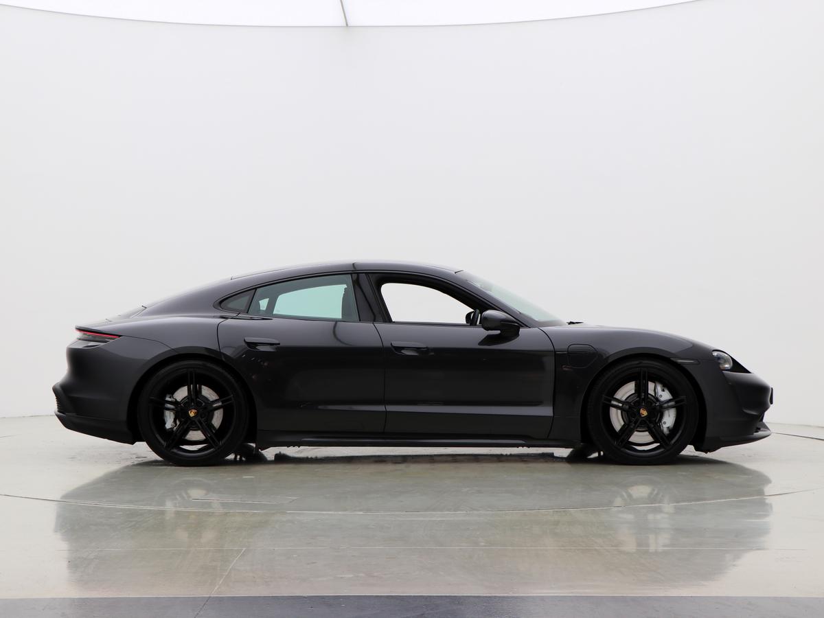 Used Porsche Taycan 2023 for sale - 77878136: Photo 3