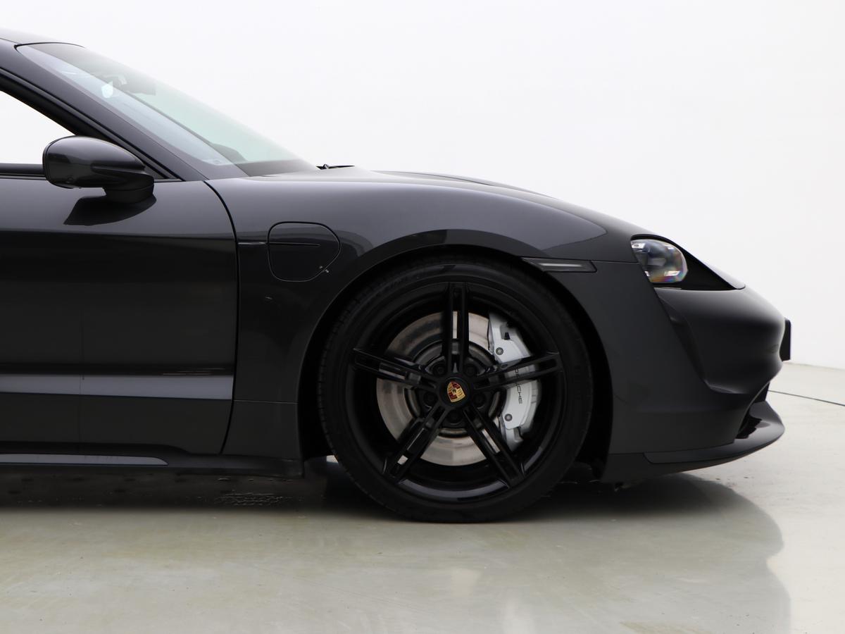 Used Porsche Taycan 2023 for sale - 77878136: Photo 4